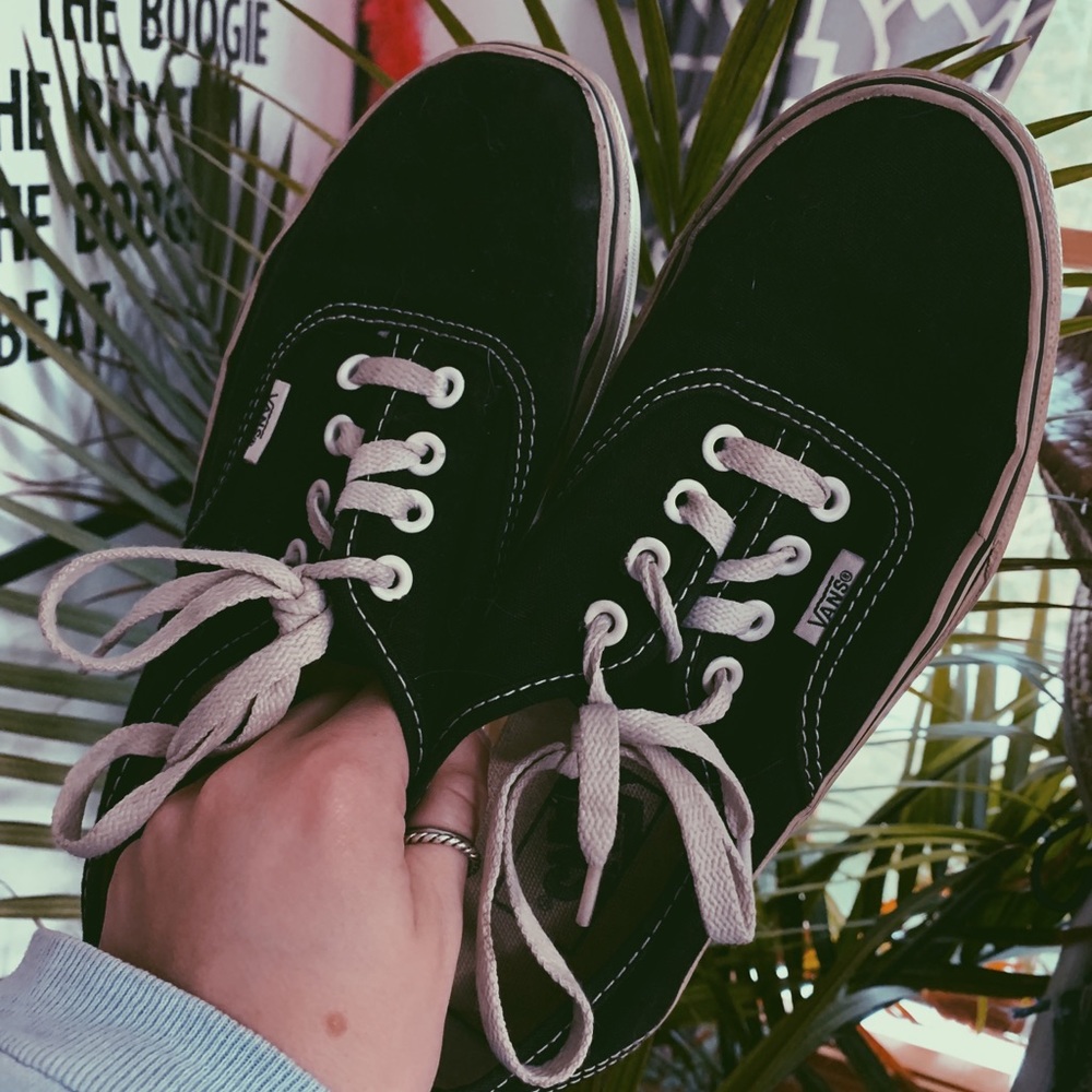Classic women’s Vans